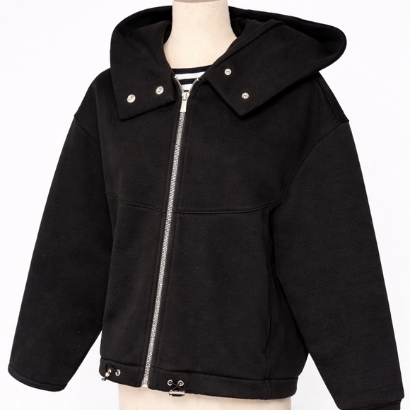 Scoop NYC Tops - NWT Scoop sweatshirt zip hoodie in scuba/sweatshirt fabric, oversized- S